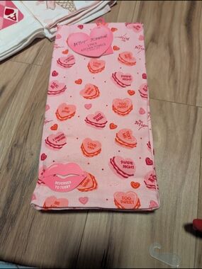 Betsey Johnson Pink & Red Conversation Heart Kitchen Towelsrt2 Of Them.